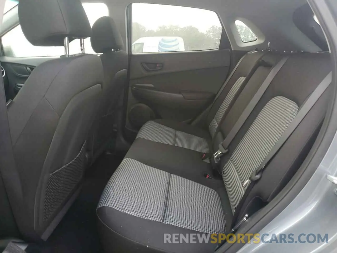 11 Photograph of a damaged car KM8K22AAXKU328670 HYUNDAI KONA 2019