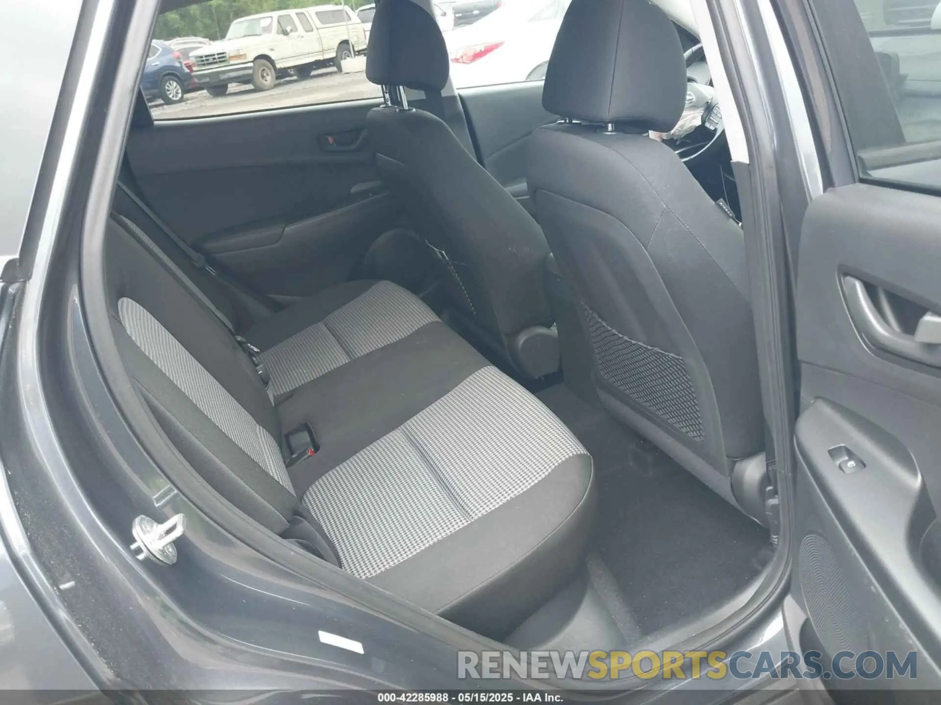 8 Фотография поврежденного автомобиля KM8K2CAA0KU368763 HYUNDAI KONA 2019