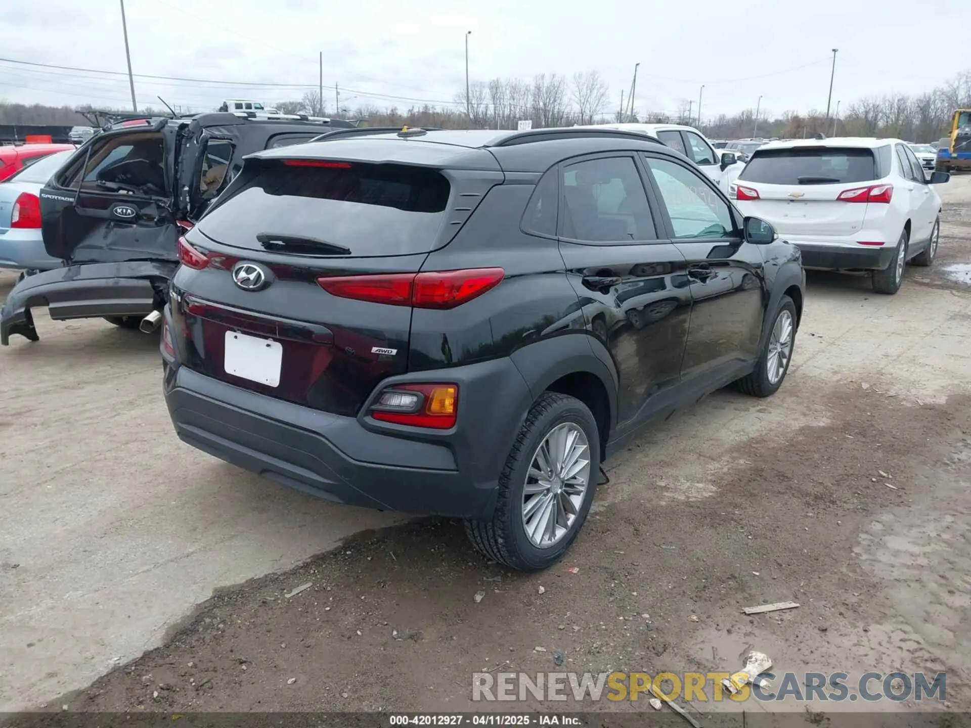 4 Photograph of a damaged car KM8K2CAA5KU366944 HYUNDAI KONA 2019