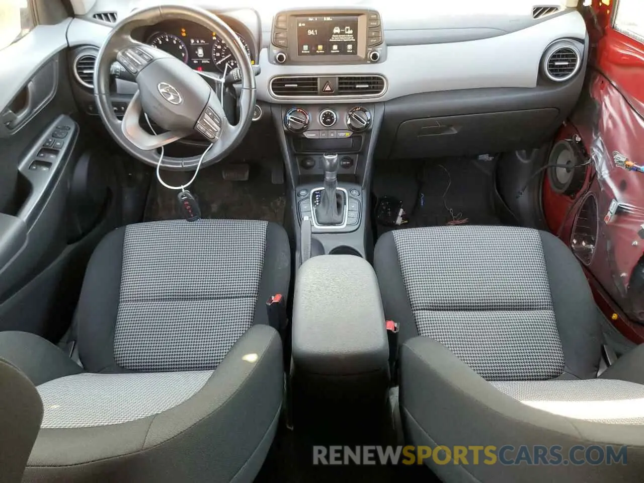 8 Photograph of a damaged car KM8K2CAA6KU217832 HYUNDAI KONA 2019
