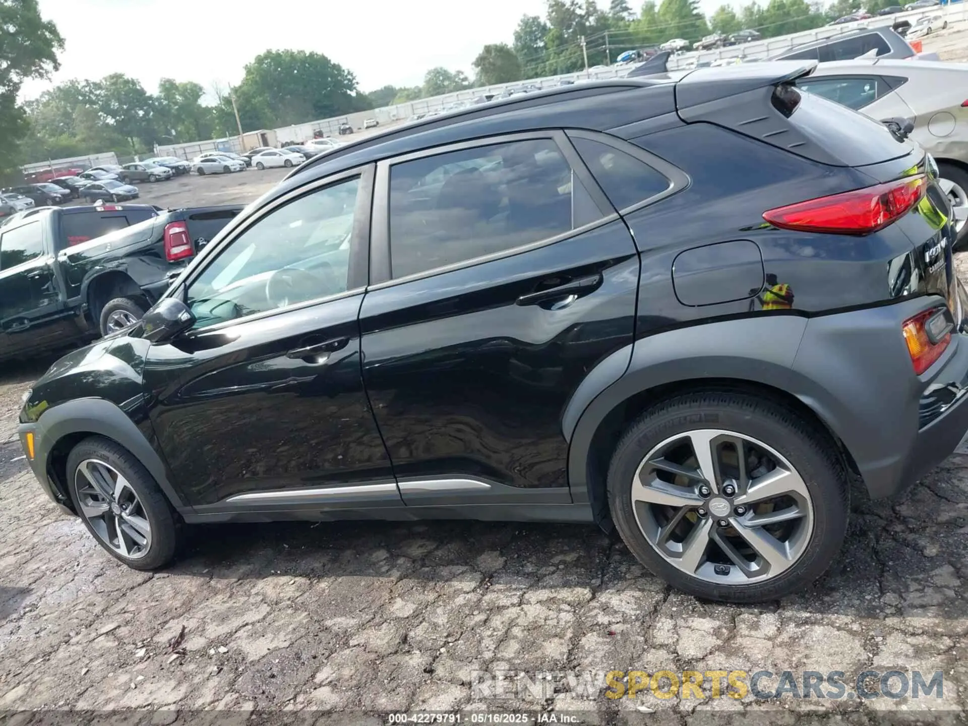 14 Photograph of a damaged car KM8K33A5XKU206512 HYUNDAI KONA 2019