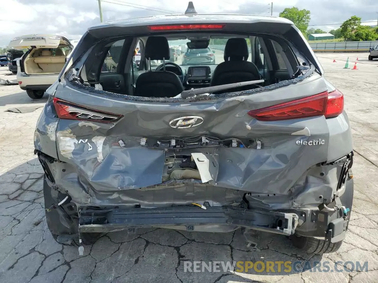 6 Photograph of a damaged car KM8K33AG0KU052670 HYUNDAI KONA 2019