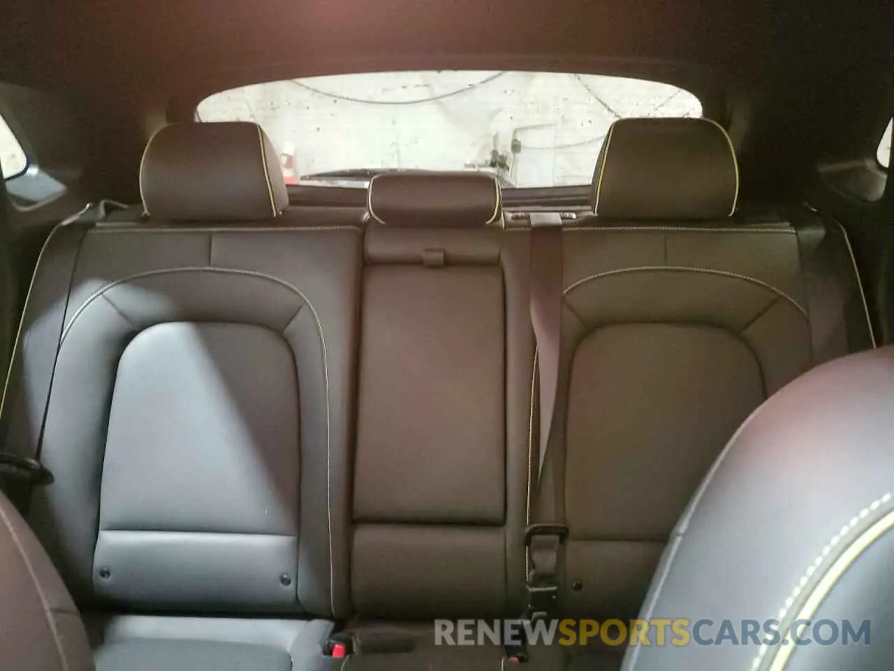 10 Photograph of a damaged car KM8K3CA54KU329626 HYUNDAI KONA 2019