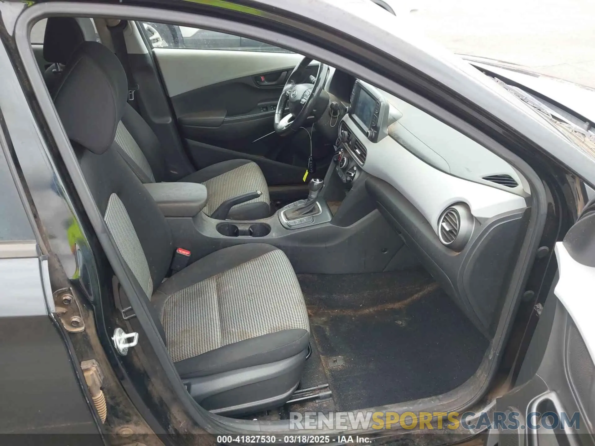 5 Photograph of a damaged car KM8K62AA3KU255694 HYUNDAI KONA 2019
