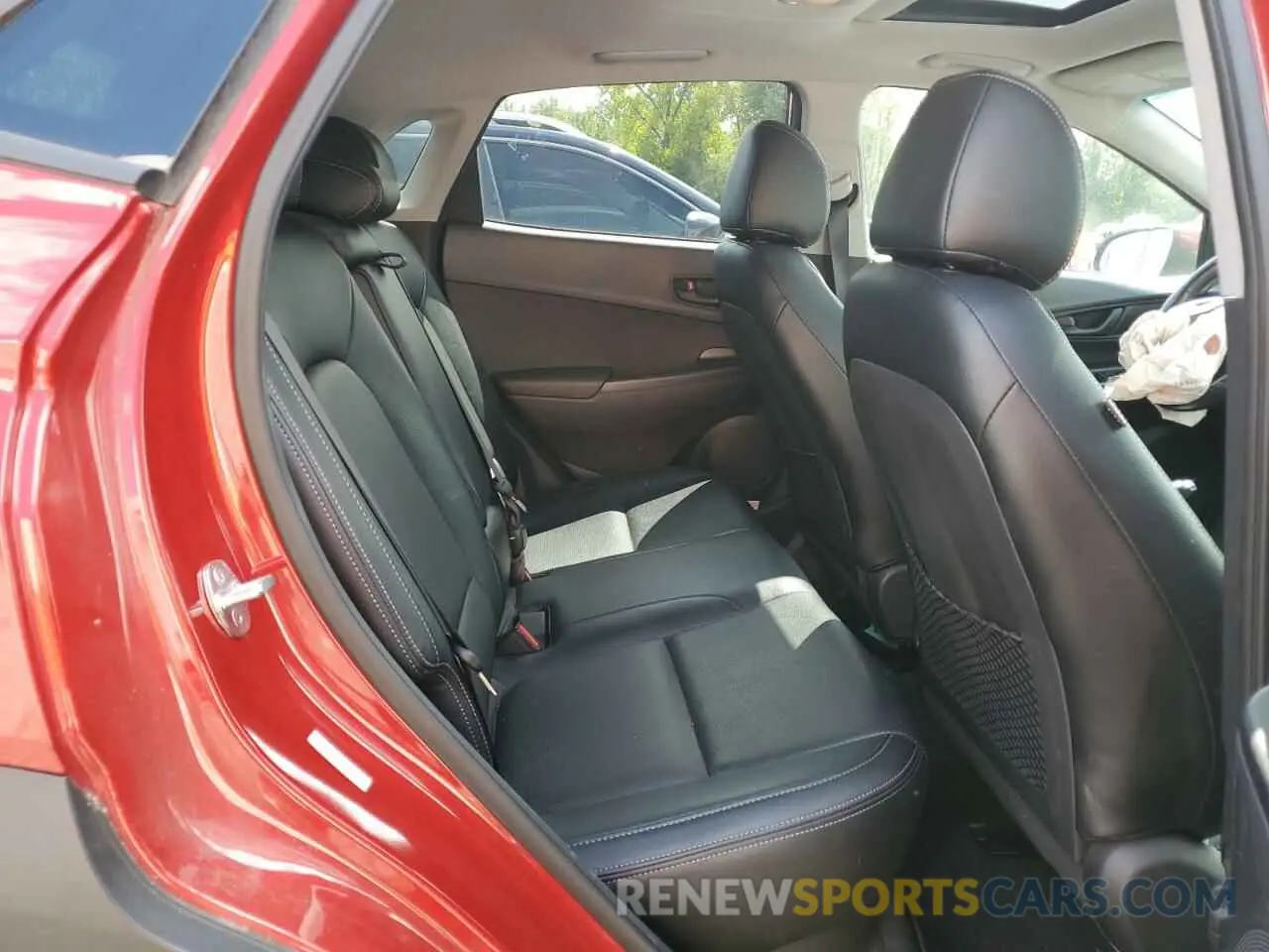 10 Photograph of a damaged car KM8K6CAA6KU356427 HYUNDAI KONA 2019
