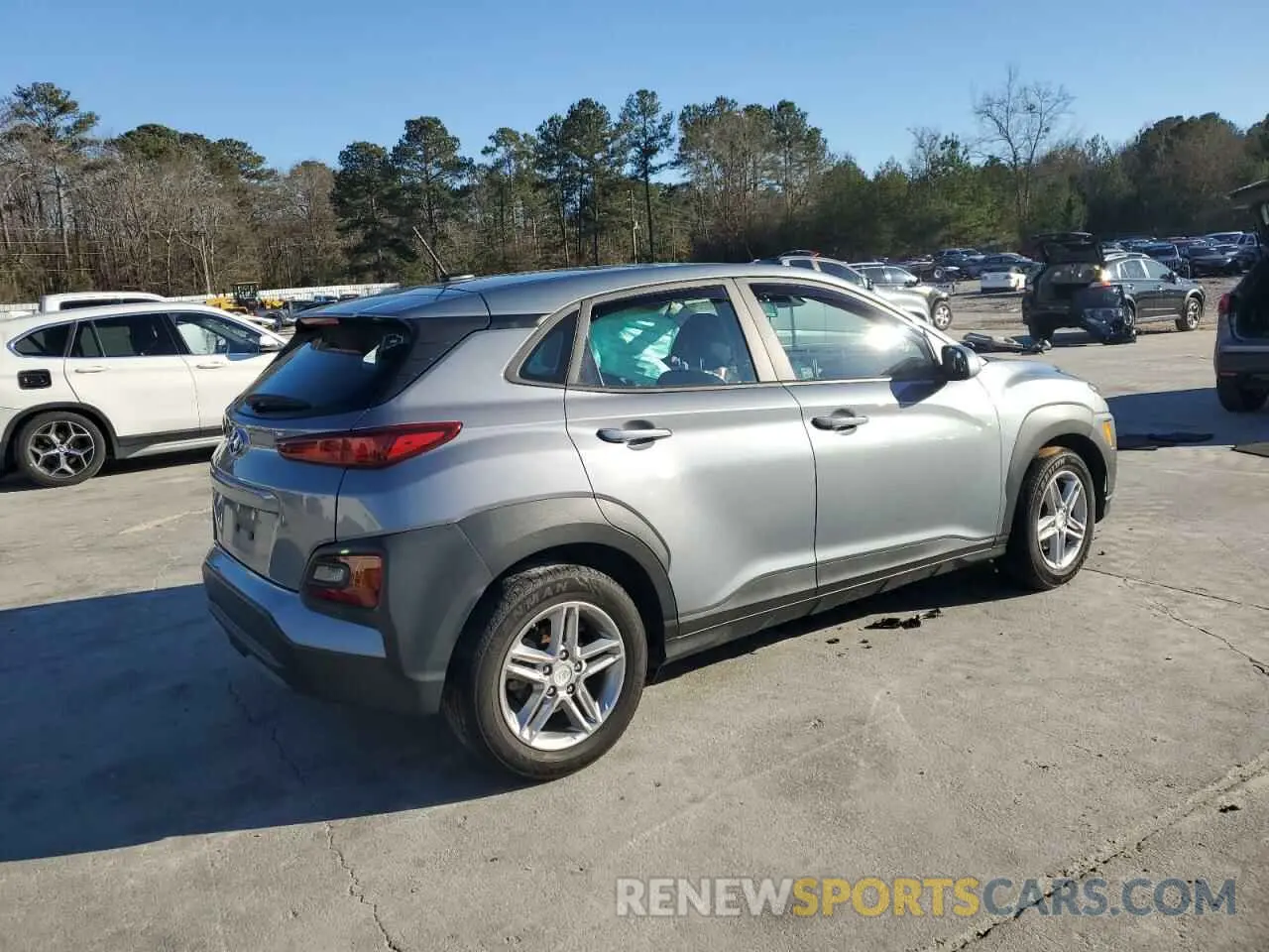 3 Фотография поврежденного автомобиля KM8K12AA0LU427258 HYUNDAI KONA 2020