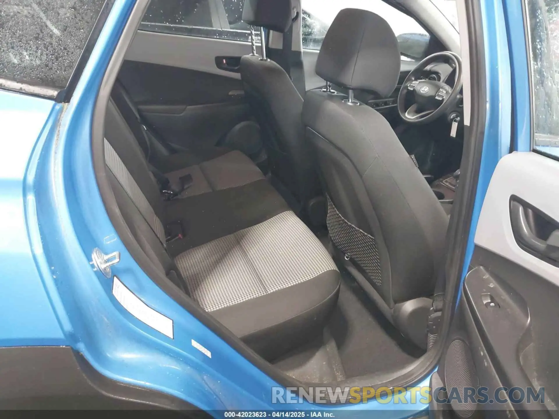 8 Photograph of a damaged car KM8K12AA2LU434275 HYUNDAI KONA 2020