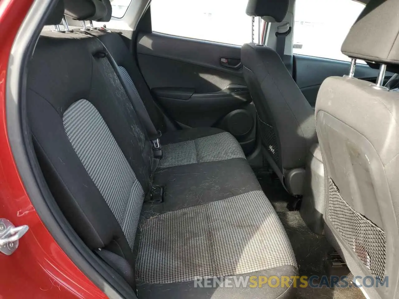 10 Фотография поврежденного автомобиля KM8K12AA3LU480116 HYUNDAI KONA 2020
