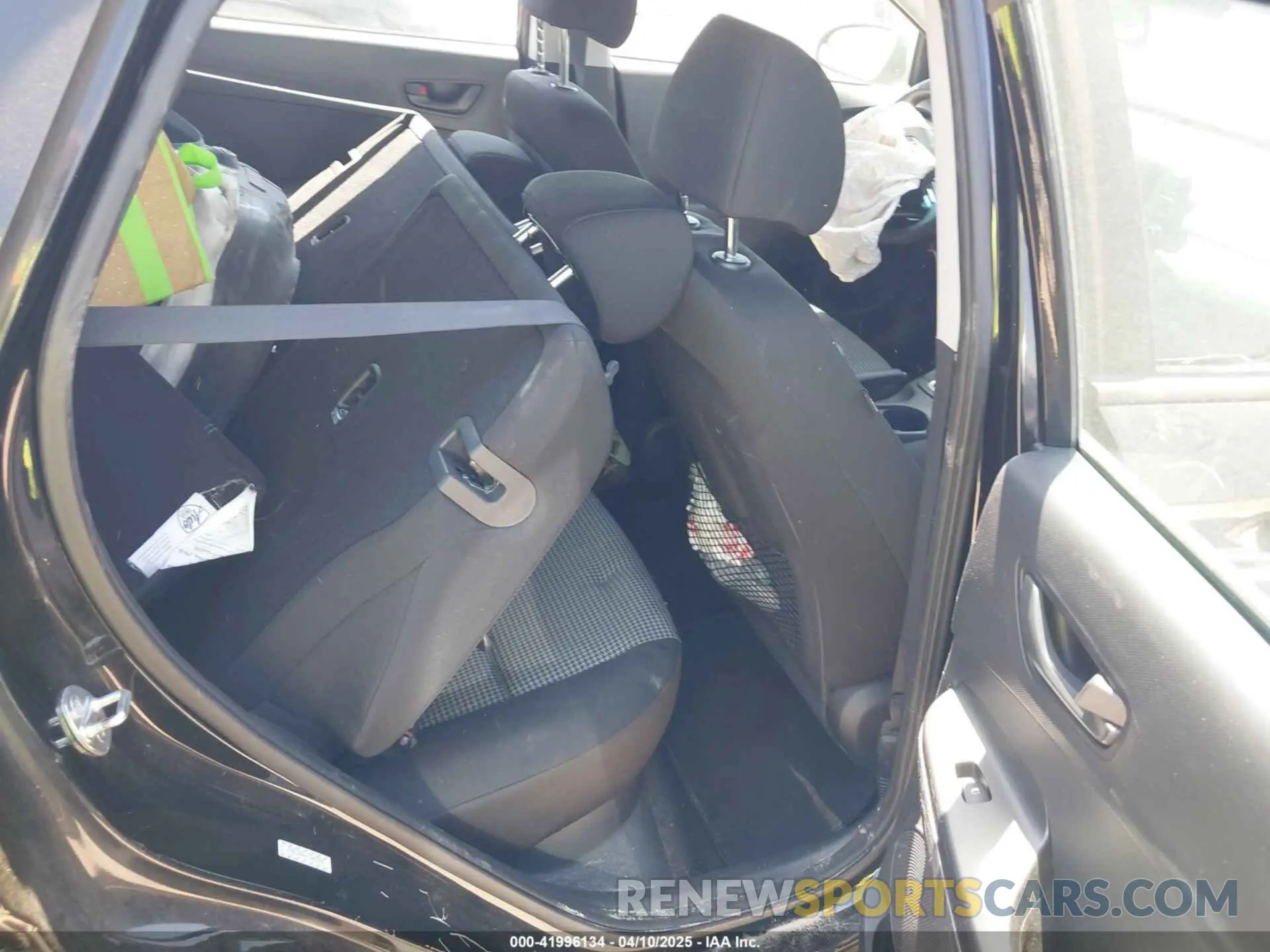 8 Photograph of a damaged car KM8K12AA4LU401276 HYUNDAI KONA 2020