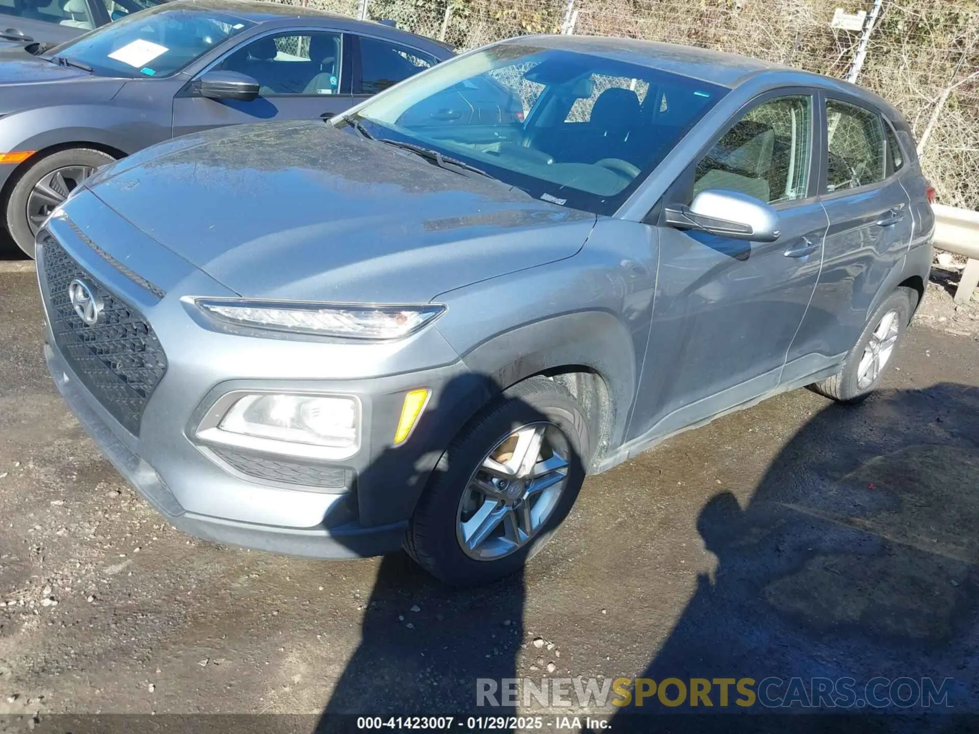 2 Photograph of a damaged car KM8K12AA4LU504536 HYUNDAI KONA 2020