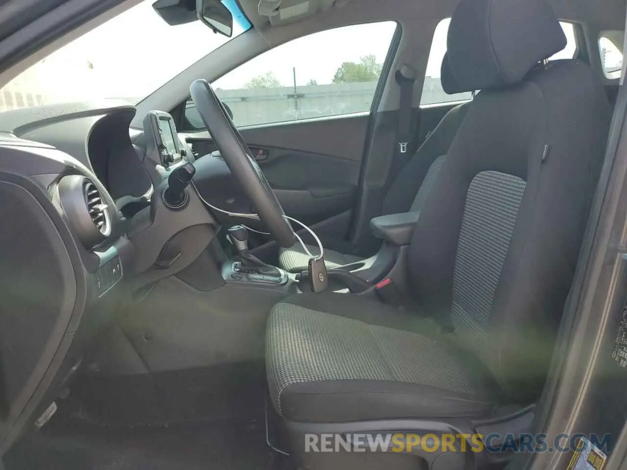 7 Фотография поврежденного автомобиля KM8K12AA6LU523069 HYUNDAI KONA 2020