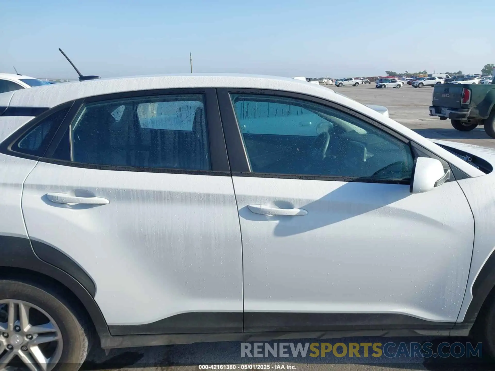 13 Фотография поврежденного автомобиля KM8K12AA7LU441738 HYUNDAI KONA 2020