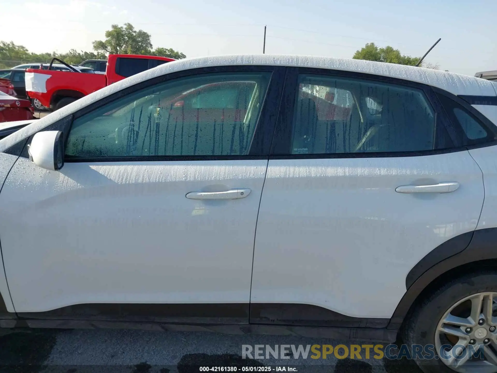 14 Фотография поврежденного автомобиля KM8K12AA7LU441738 HYUNDAI KONA 2020