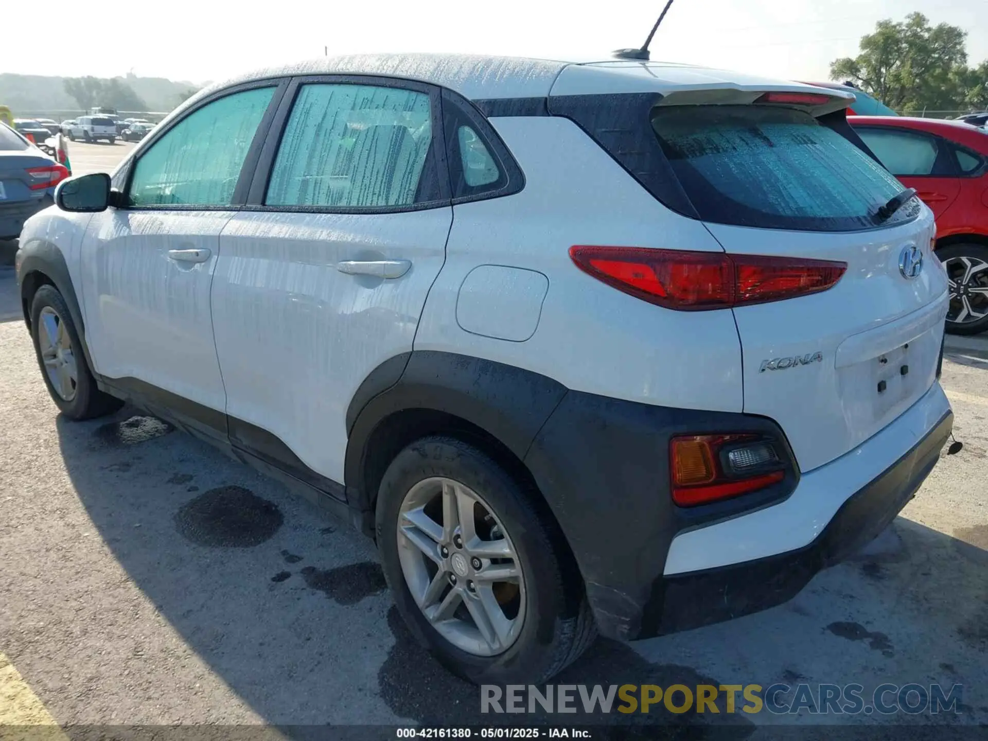 3 Фотография поврежденного автомобиля KM8K12AA7LU441738 HYUNDAI KONA 2020