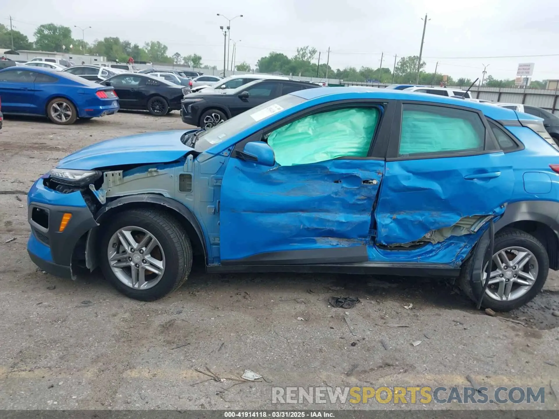 6 Photograph of a damaged car KM8K12AA8LU441005 HYUNDAI KONA 2020