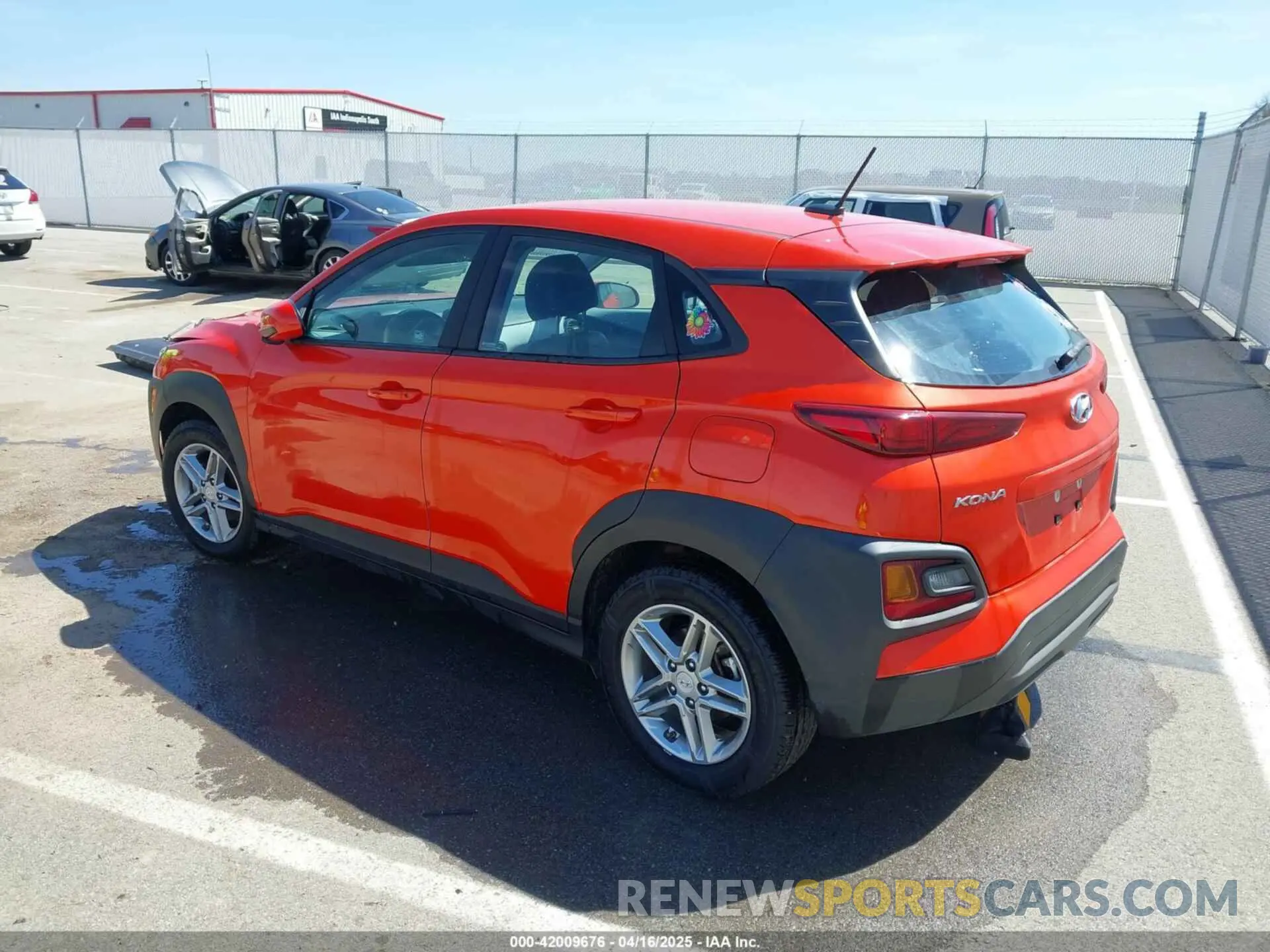 3 Photograph of a damaged car KM8K12AAXLU561484 HYUNDAI KONA 2020