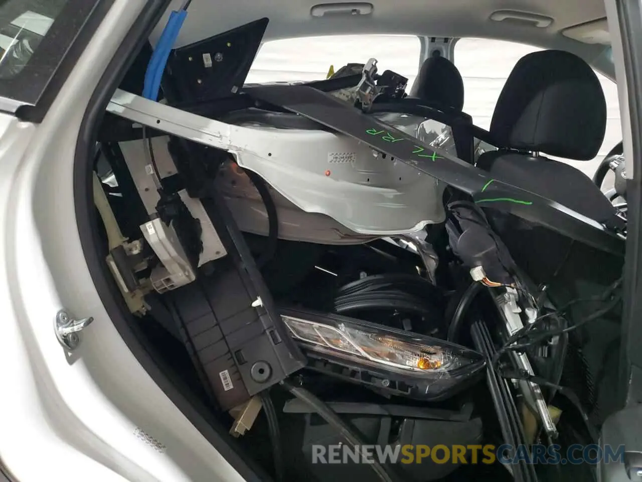 11 Photograph of a damaged car KM8K1CAA0LU416587 HYUNDAI KONA 2020