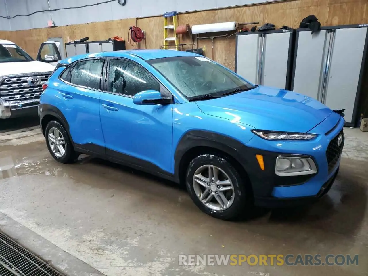 4 Фотография поврежденного автомобиля KM8K1CAA0LU464669 HYUNDAI KONA 2020