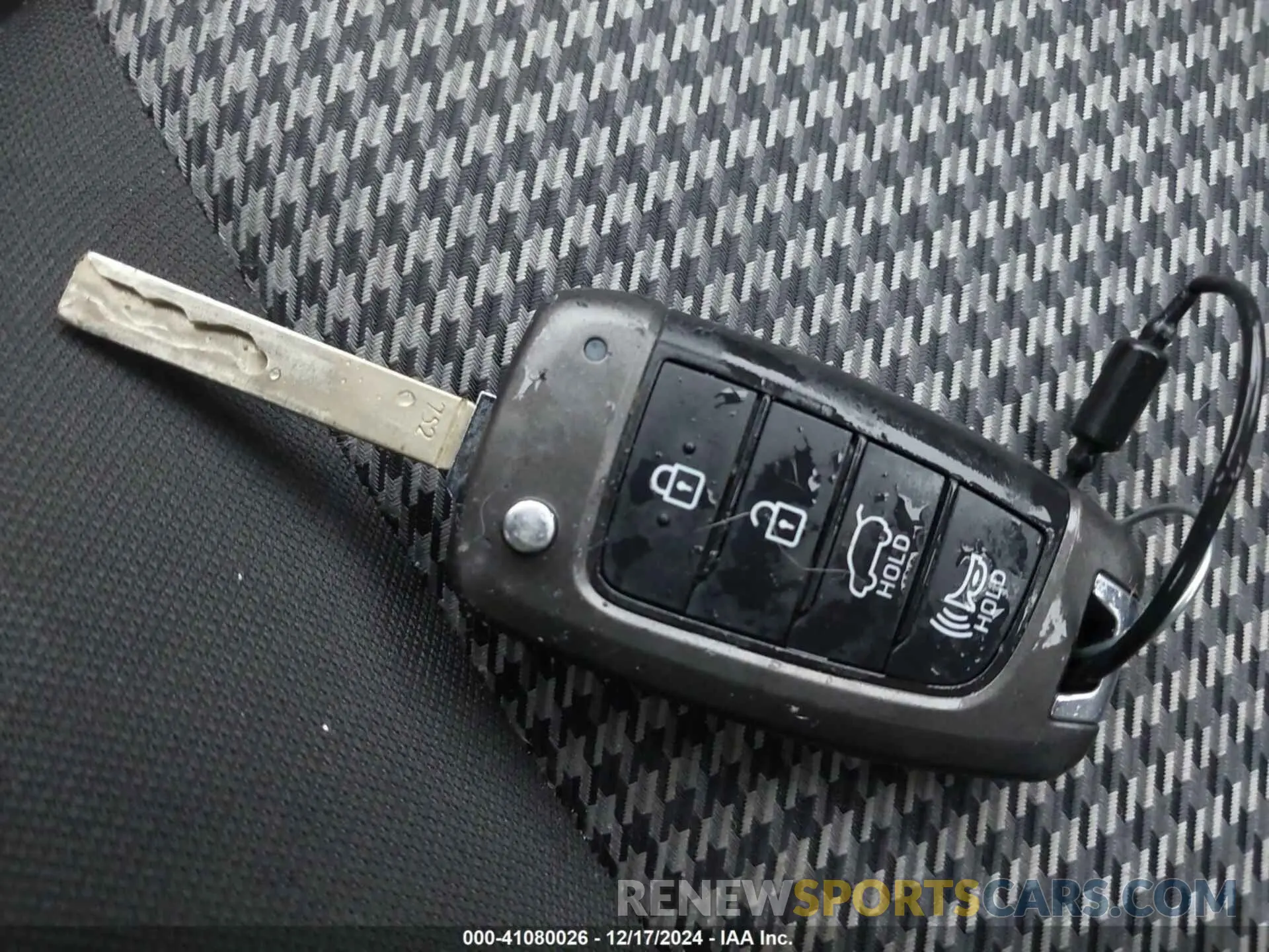 11 Photograph of a damaged car KM8K1CAA0LU493220 HYUNDAI KONA 2020