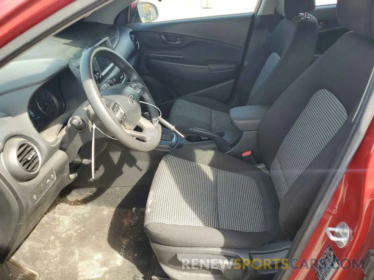 7 Photograph of a damaged car KM8K1CAA0LU528080 HYUNDAI KONA 2020