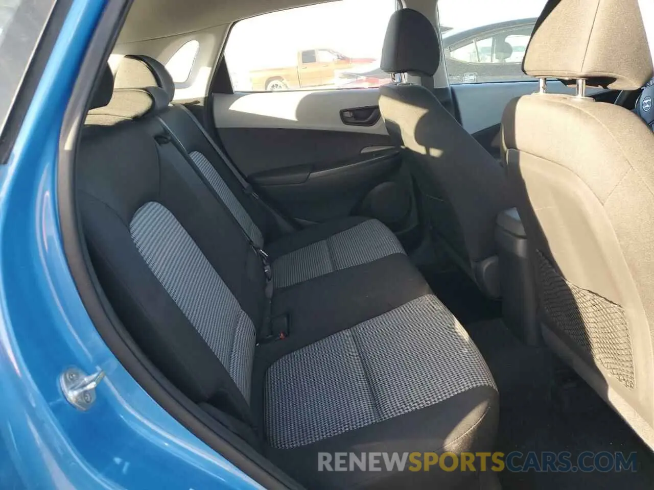 10 Фотография поврежденного автомобиля KM8K1CAA2LU480257 HYUNDAI KONA 2020