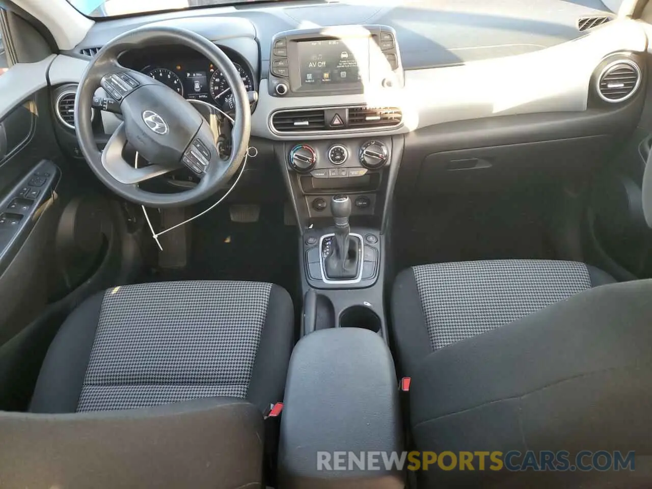 8 Фотография поврежденного автомобиля KM8K1CAA2LU480257 HYUNDAI KONA 2020