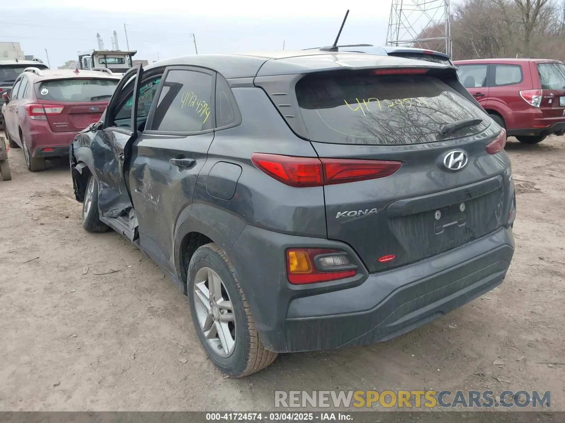 3 Photograph of a damaged car KM8K1CAA5LU417461 HYUNDAI KONA 2020