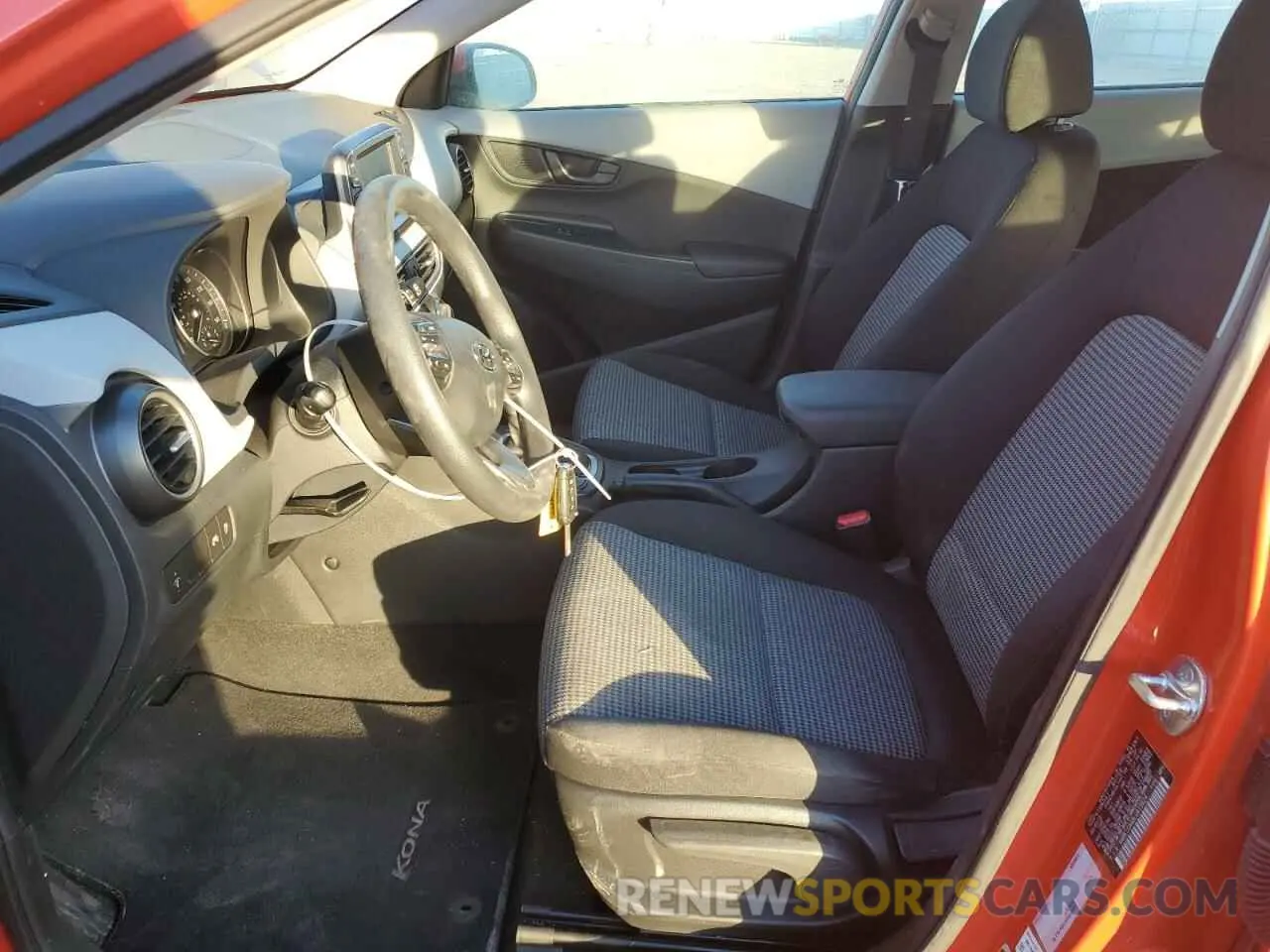 7 Фотография поврежденного автомобиля KM8K1CAA8LU415624 HYUNDAI KONA 2020