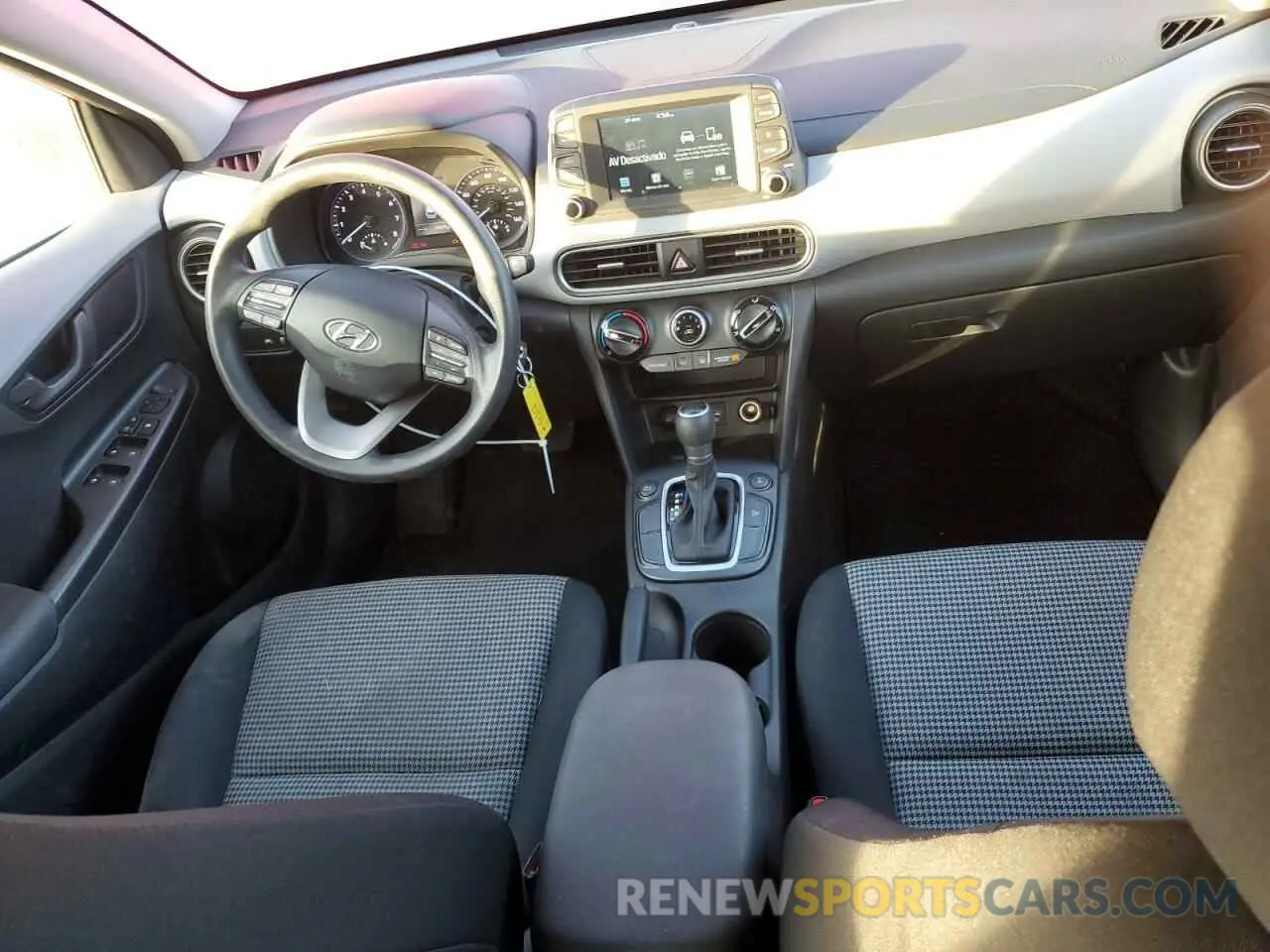 8 Фотография поврежденного автомобиля KM8K1CAA8LU415624 HYUNDAI KONA 2020