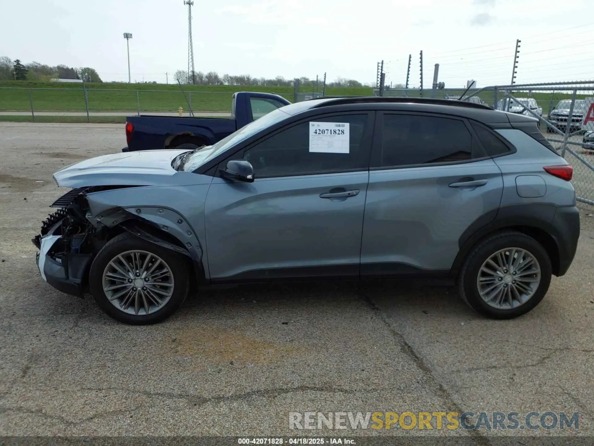 14 Photograph of a damaged car KM8K22AA0LU450469 HYUNDAI KONA 2020