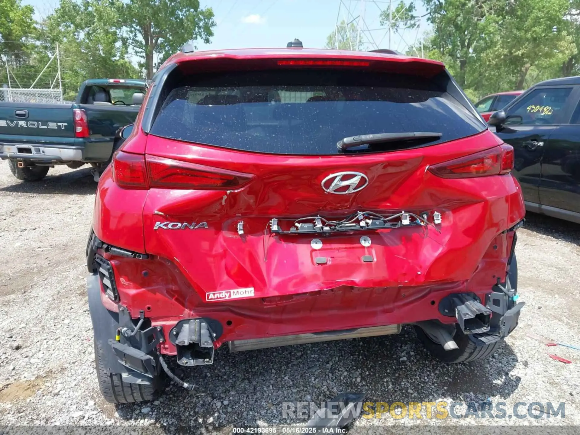 17 Photograph of a damaged car KM8K22AA1LU474084 HYUNDAI KONA 2020