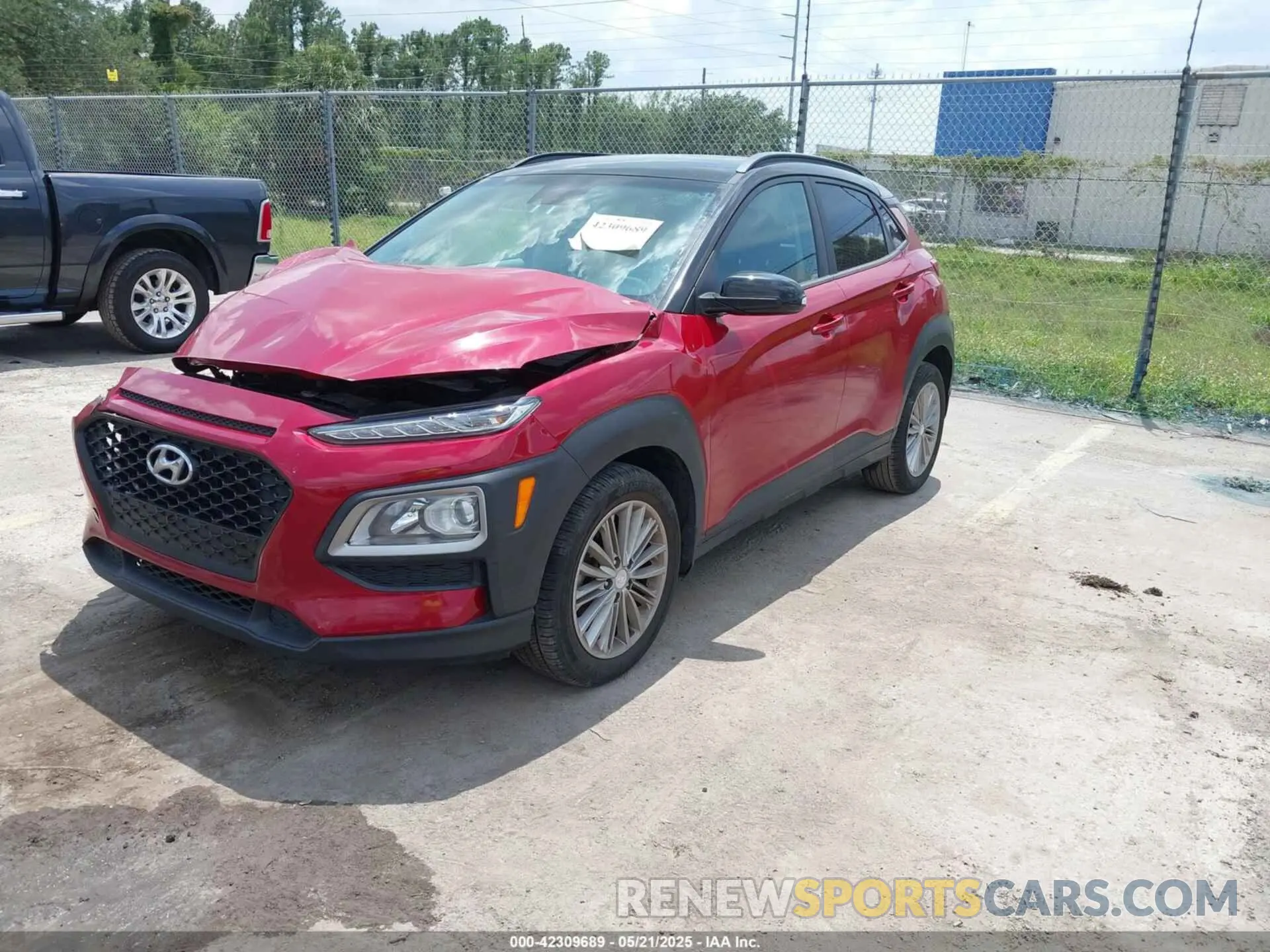 2 Photograph of a damaged car KM8K22AA2LU439411 HYUNDAI KONA 2020