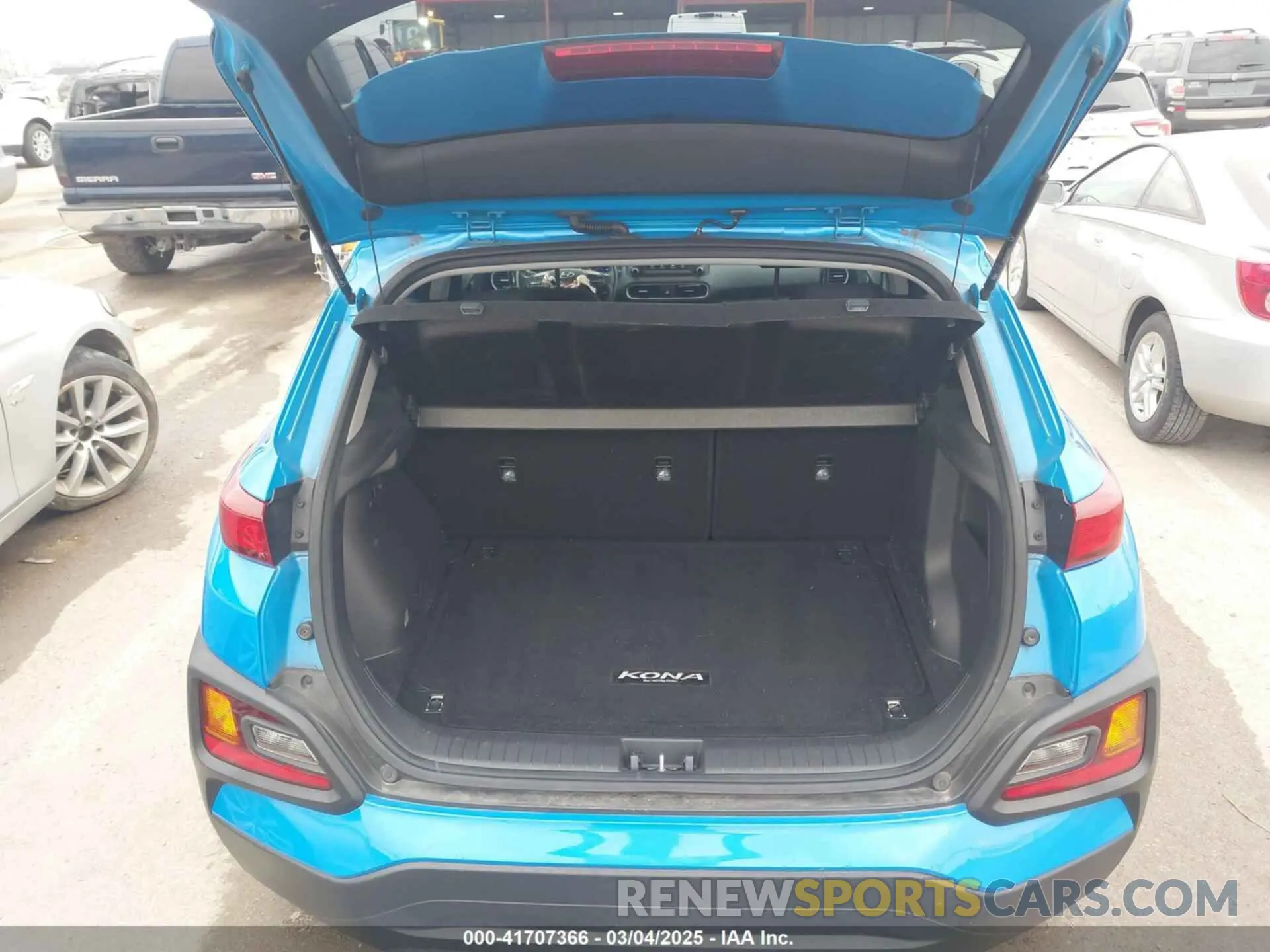 18 Photograph of a damaged car KM8K22AA2LU474451 HYUNDAI KONA 2020