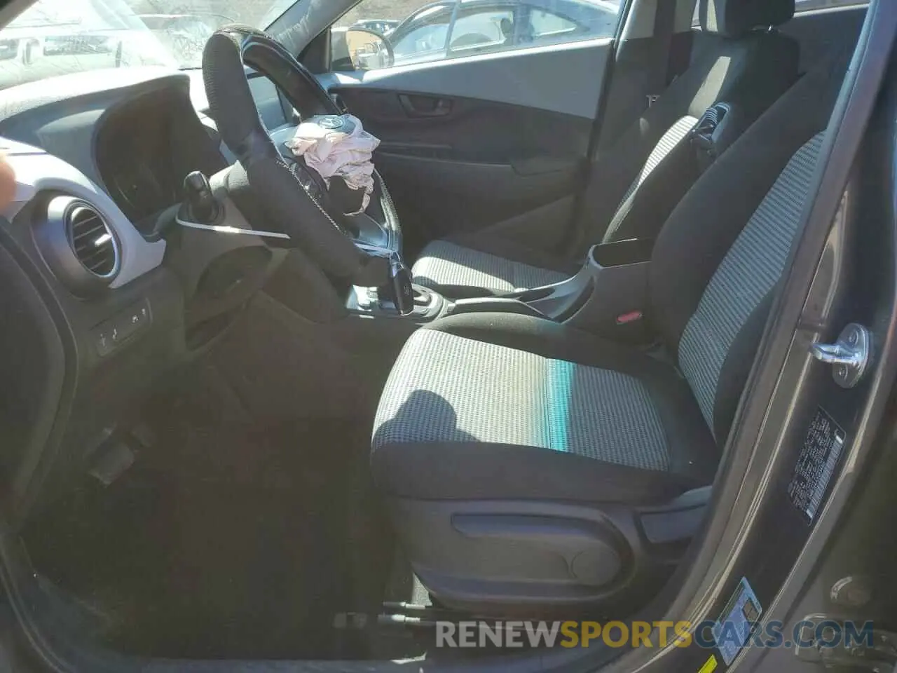 7 Photograph of a damaged car KM8K22AA2LU554316 HYUNDAI KONA 2020