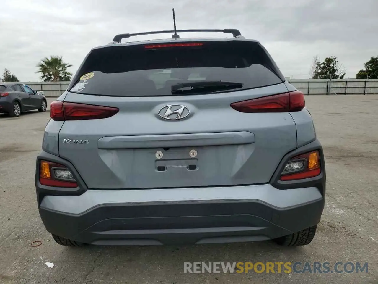6 Photograph of a damaged car KM8K22AA2LU561377 HYUNDAI KONA 2020