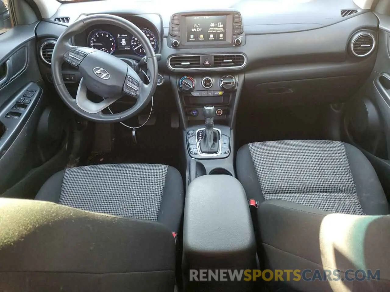 8 Фотография поврежденного автомобиля KM8K22AA3LU475852 HYUNDAI KONA 2020