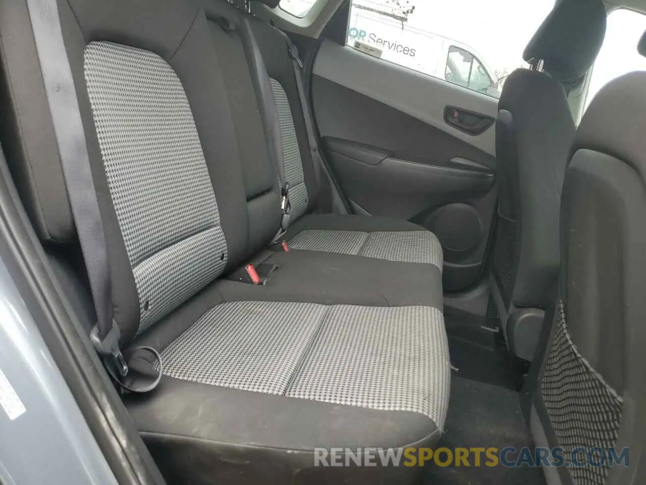 11 Photograph of a damaged car KM8K22AA5LU483144 HYUNDAI KONA 2020