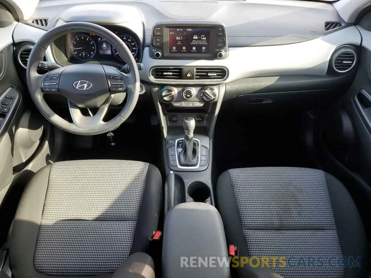 8 Photograph of a damaged car KM8K22AA6LU409554 HYUNDAI KONA 2020