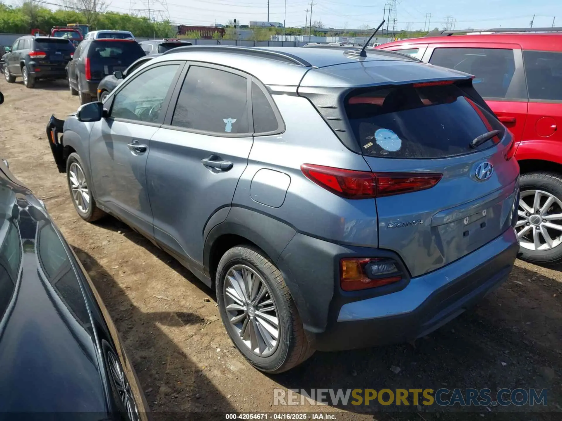 3 Photograph of a damaged car KM8K22AA8LU463647 HYUNDAI KONA 2020
