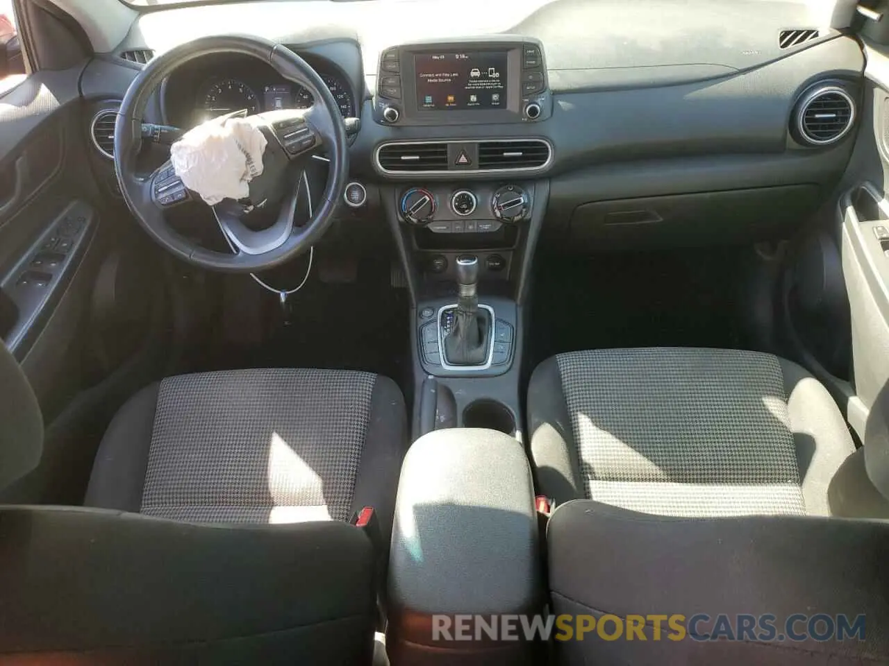 8 Фотография поврежденного автомобиля KM8K22AAXLU413686 HYUNDAI KONA 2020