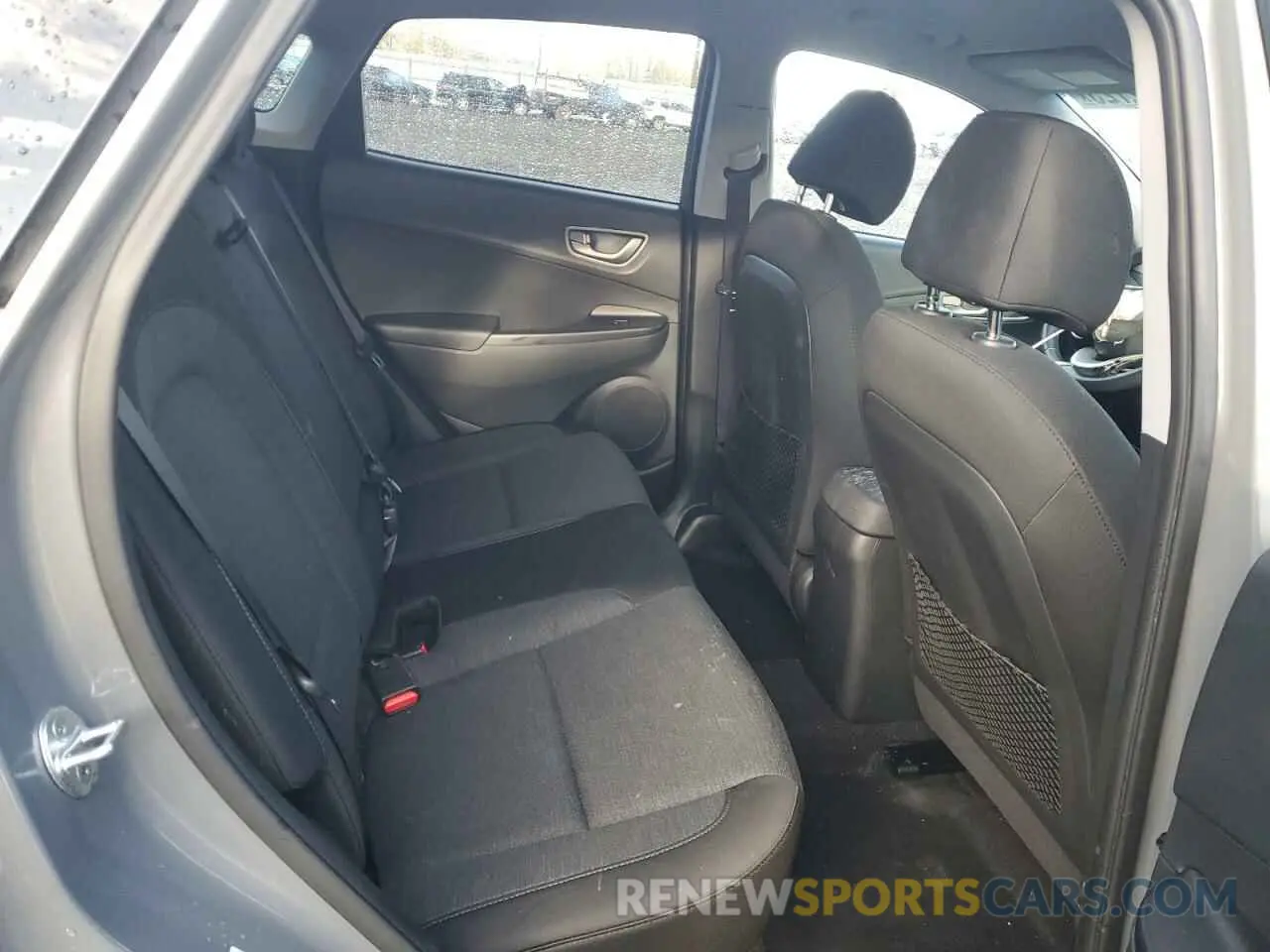 11 Photograph of a damaged car KM8K23AG4LU077401 HYUNDAI KONA 2020