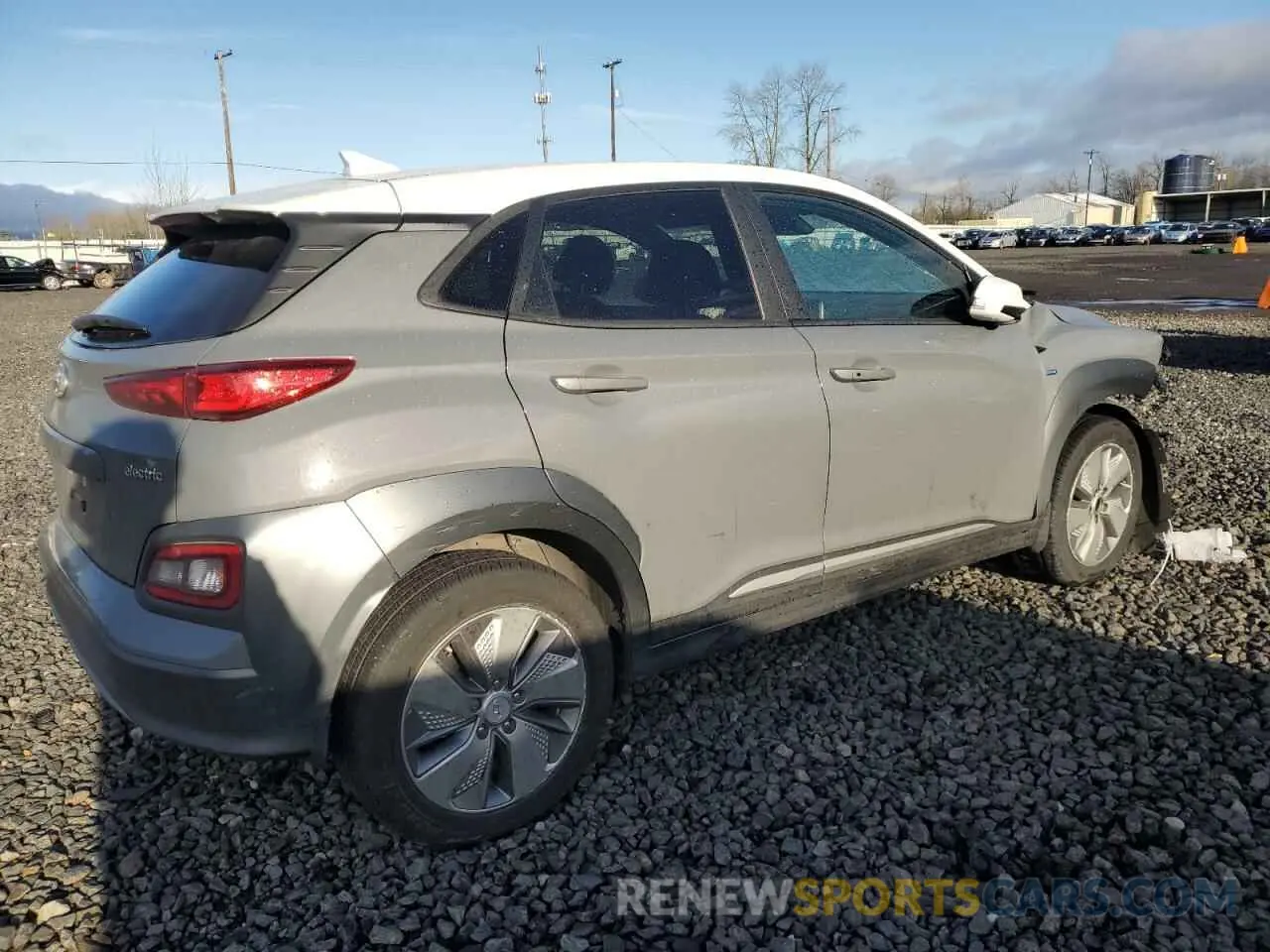 3 Photograph of a damaged car KM8K23AG4LU077401 HYUNDAI KONA 2020