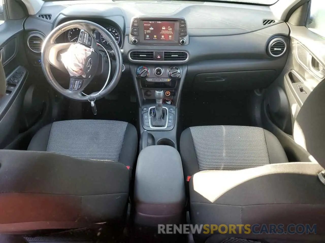 8 Фотография поврежденного автомобиля KM8K2CAA0LU476494 HYUNDAI KONA 2020