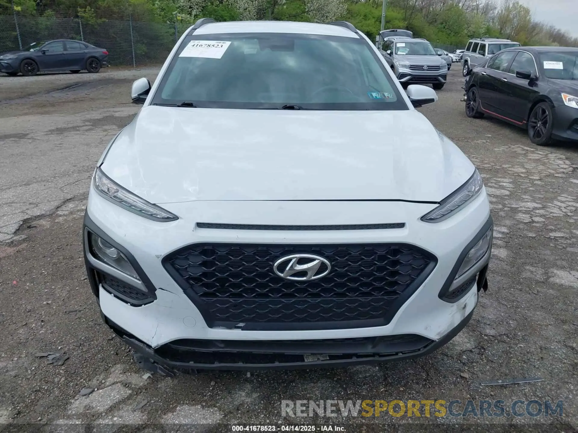 13 Photograph of a damaged car KM8K2CAA1LU402789 HYUNDAI KONA 2020