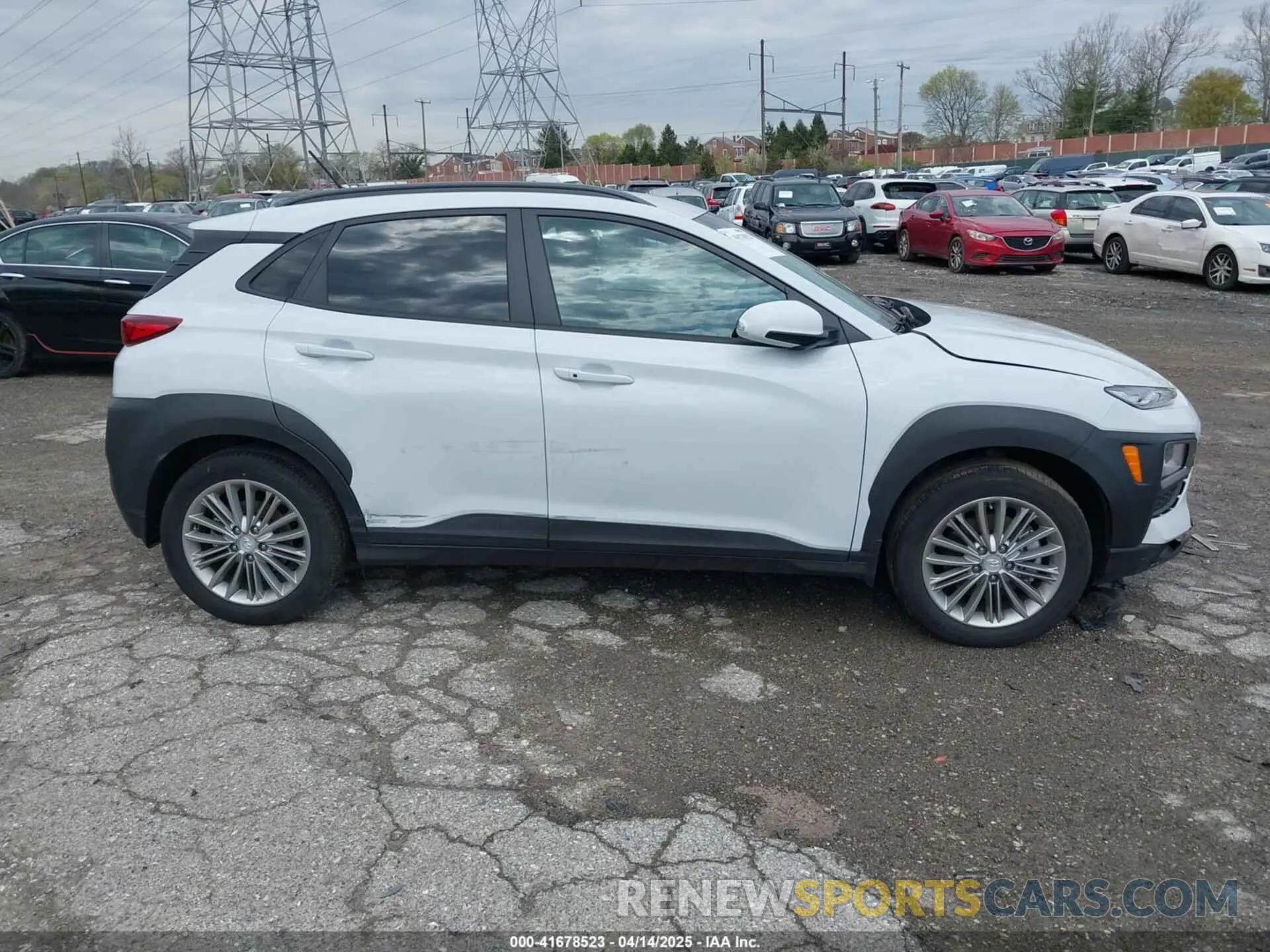 14 Photograph of a damaged car KM8K2CAA1LU402789 HYUNDAI KONA 2020