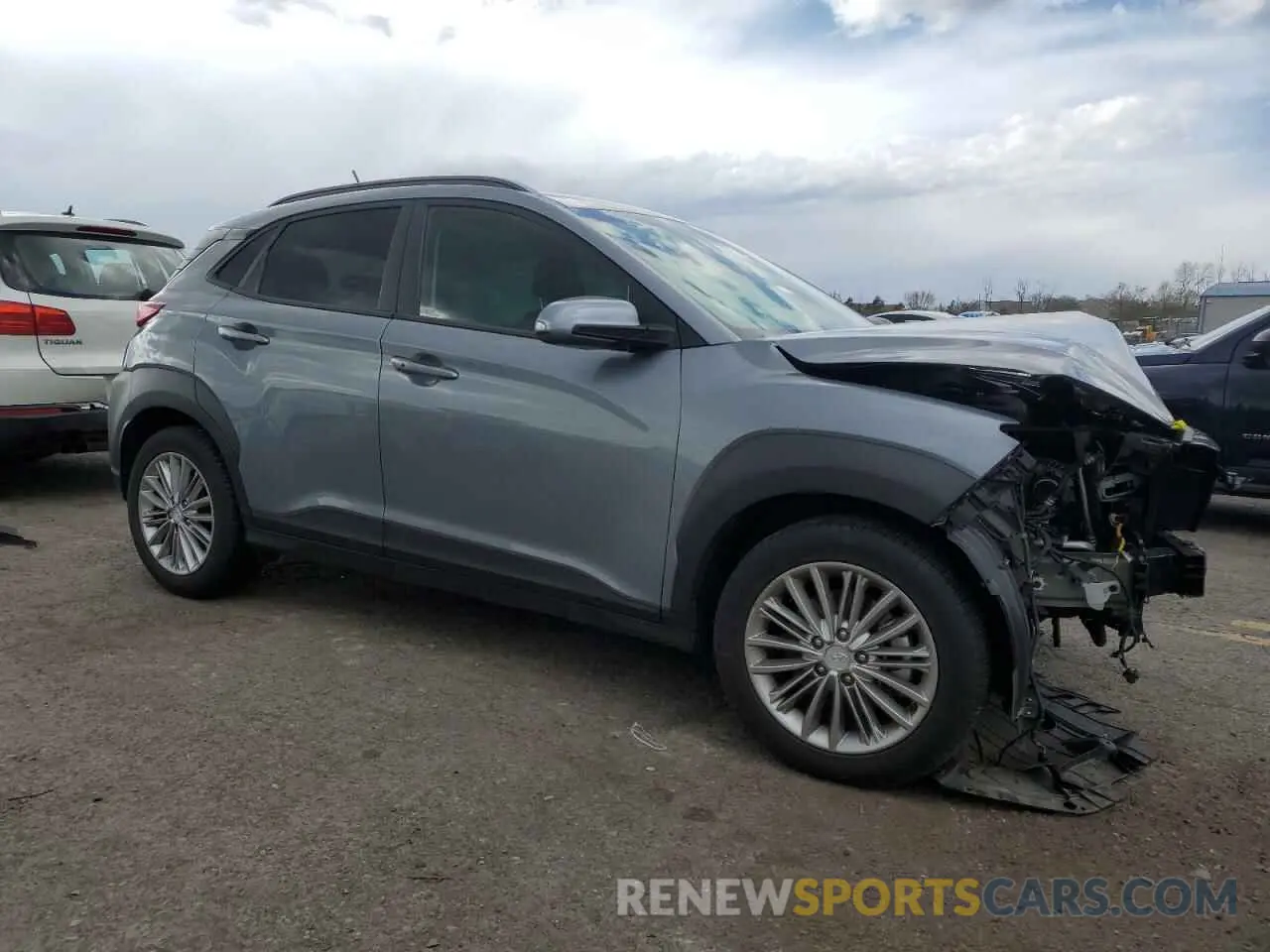 4 Фотография поврежденного автомобиля KM8K2CAA2LU532631 HYUNDAI KONA 2020