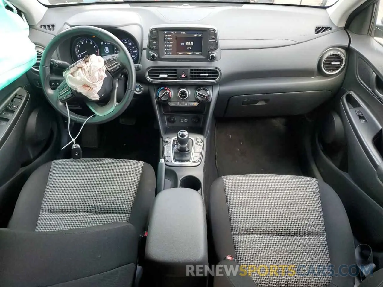 8 Фотография поврежденного автомобиля KM8K2CAA2LU532631 HYUNDAI KONA 2020