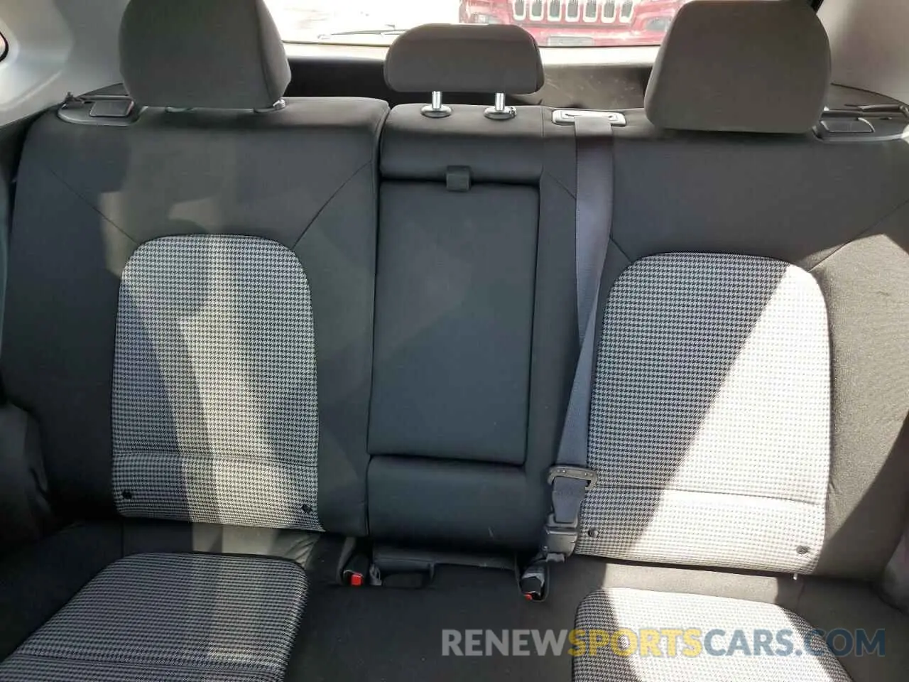 10 Photograph of a damaged car KM8K2CAA7LU514853 HYUNDAI KONA 2020