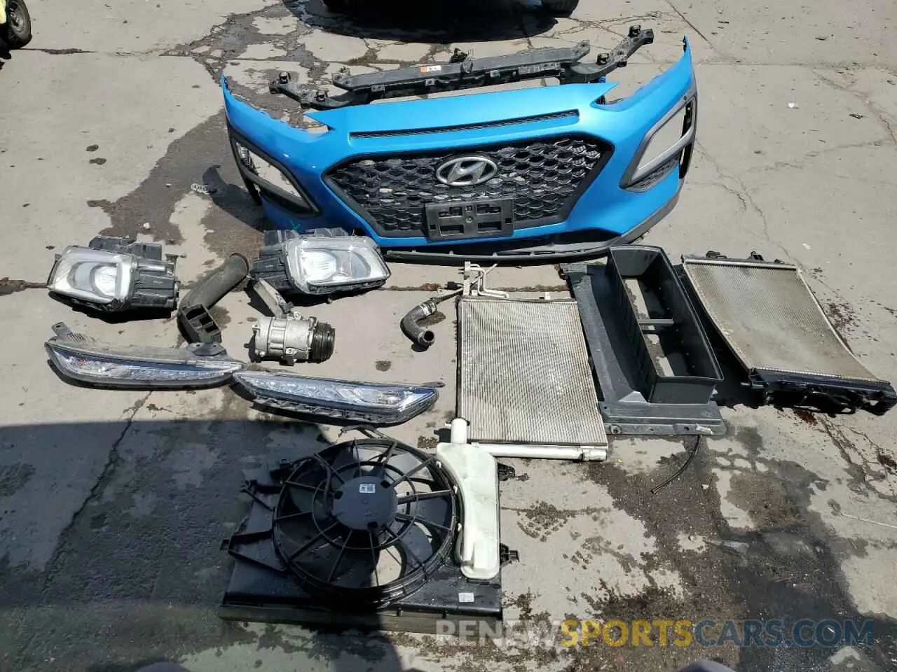 13 Photograph of a damaged car KM8K2CAA7LU514853 HYUNDAI KONA 2020