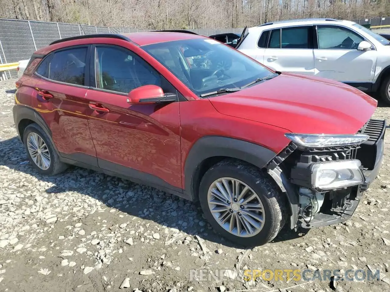 4 Photograph of a damaged car KM8K2CAA7LU555628 HYUNDAI KONA 2020